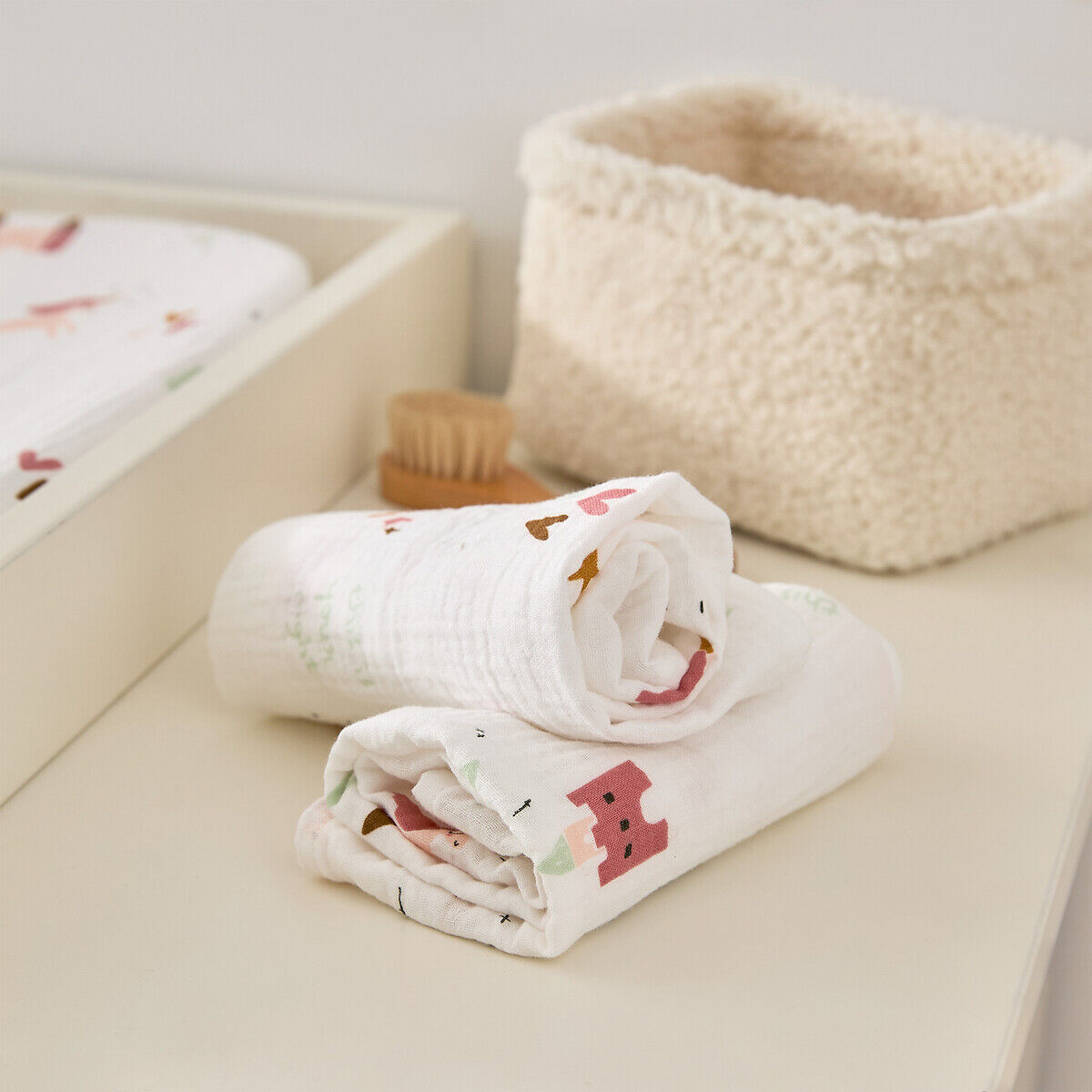 LA REDOUTE INTERIEURS Lot de 4 langes imprimés, en gaze de coton, CHATEAU LICORNE