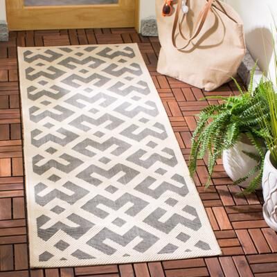 SAFAVIEH Courtyard Marita Indoor/ Outdoor Waterproof Patio Backyard Rug