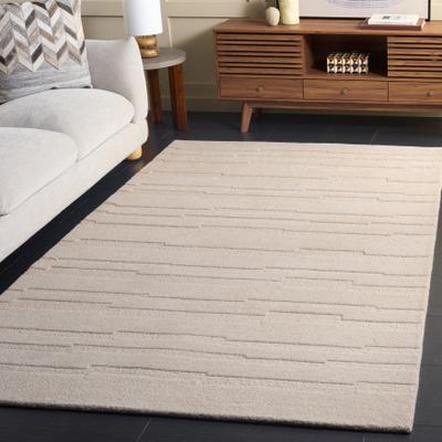 SAFAVIEH Handmade Chatham Nguyet Modern Wool Rug