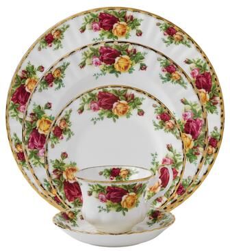 Royal Albert Old Country Roses 5-piece Place Setting