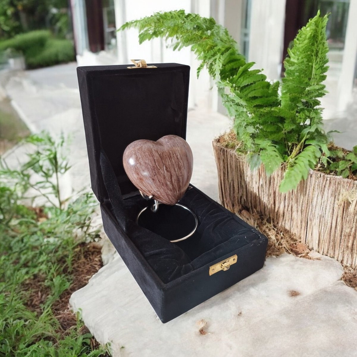 Hart Urn Verdeel Urn Italian Marble 74062H