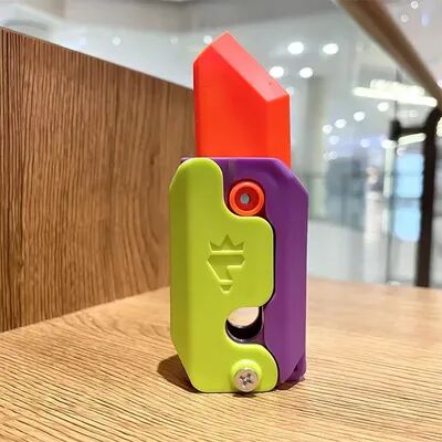 Smart Shopping Spot Mini Fidget Knife Toy Stress Relief Decompression Toy For Adults & Kids Fun, Portable Jumping Small Radish Knife green