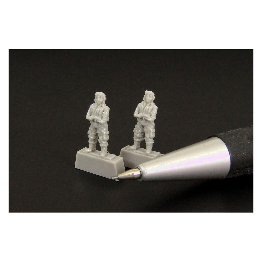 Brengun Japanese pilot WWII -(two pieces) (BRL144080)