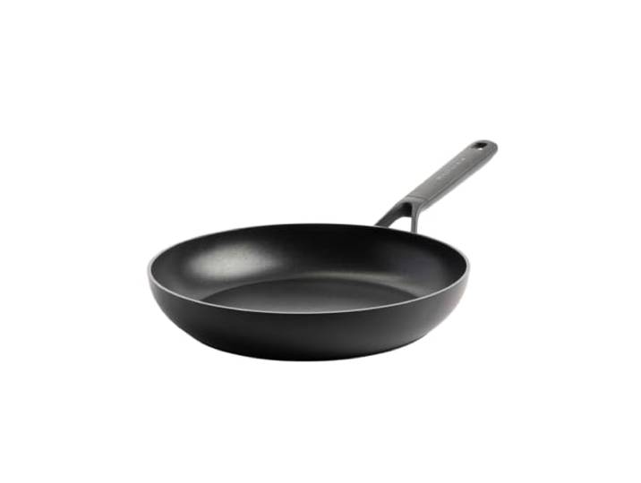 Kitchenaid Bratpfanne 28 cm - Classic - Hochwertige Antihaftbeschichtung und Aluminium Pfanne - Induktionsgeeignet mit ergonomischer griff - Backofenfest, Spülmaschinengeeignet