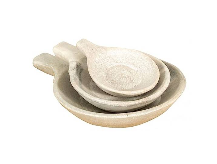Biscottini Dekorative Wandteller, 31 x 24 x 16 cm, Teller zum Aufhängen aus Marmor, Dekorative Tischplatte, Weiß