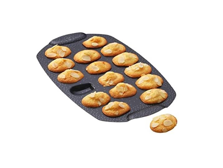 Tefal Moule gâteau 16 mini madeleines\, Revêtement antiadhésif\, Aluminium recyclé et recyclable\, Pâtisserie bien dorée\, Fabriqué en France\, PerfectBake Mini J5734802