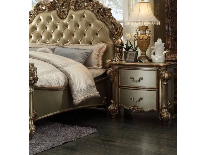 JVmoebel Nachttisch Elegante Nachtkommode im barocken Stil mit goldener Farbgestaltung (1-St), Made in Europa