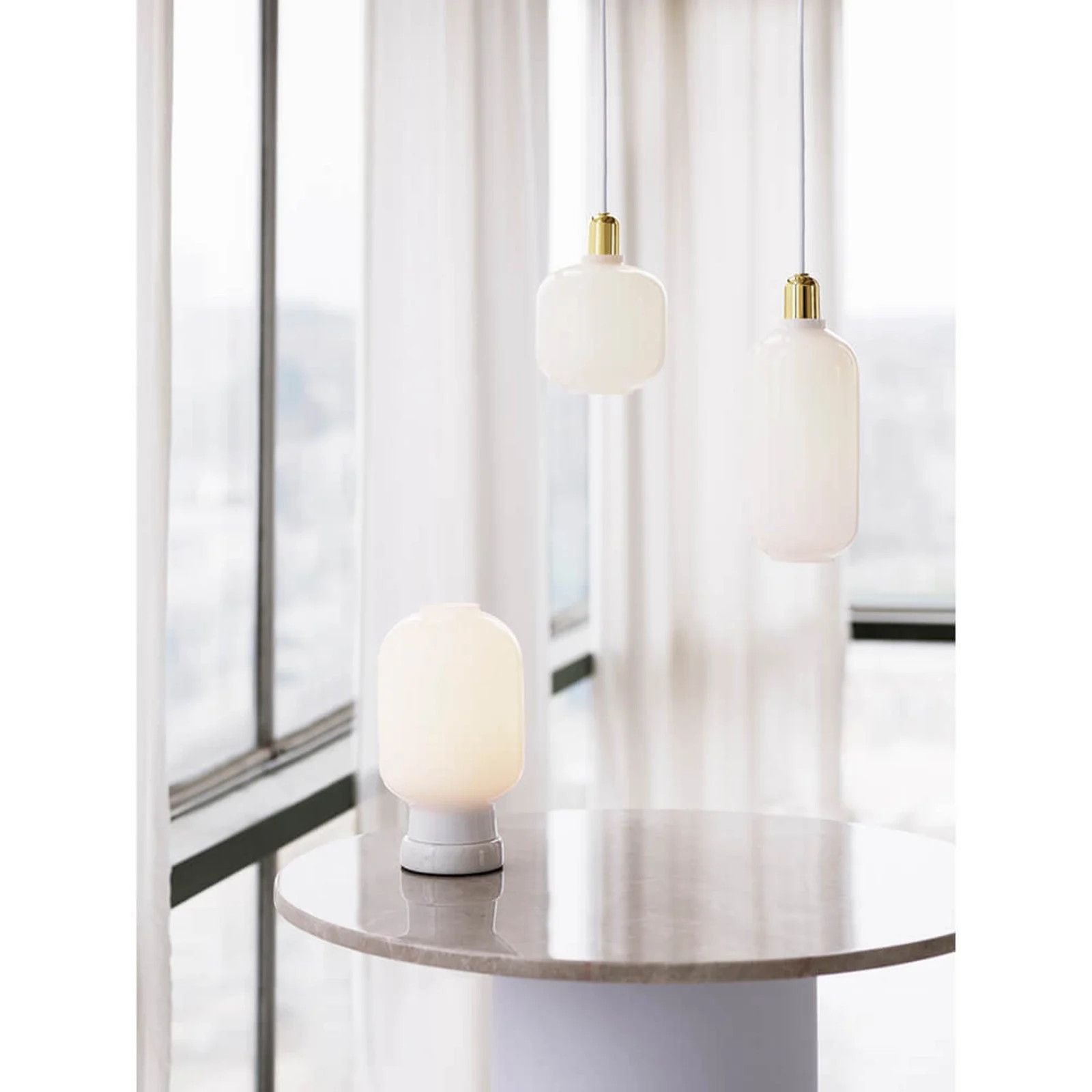 Normann Copenhagen Amp Hanglamp Small Wit/Geel Koper
