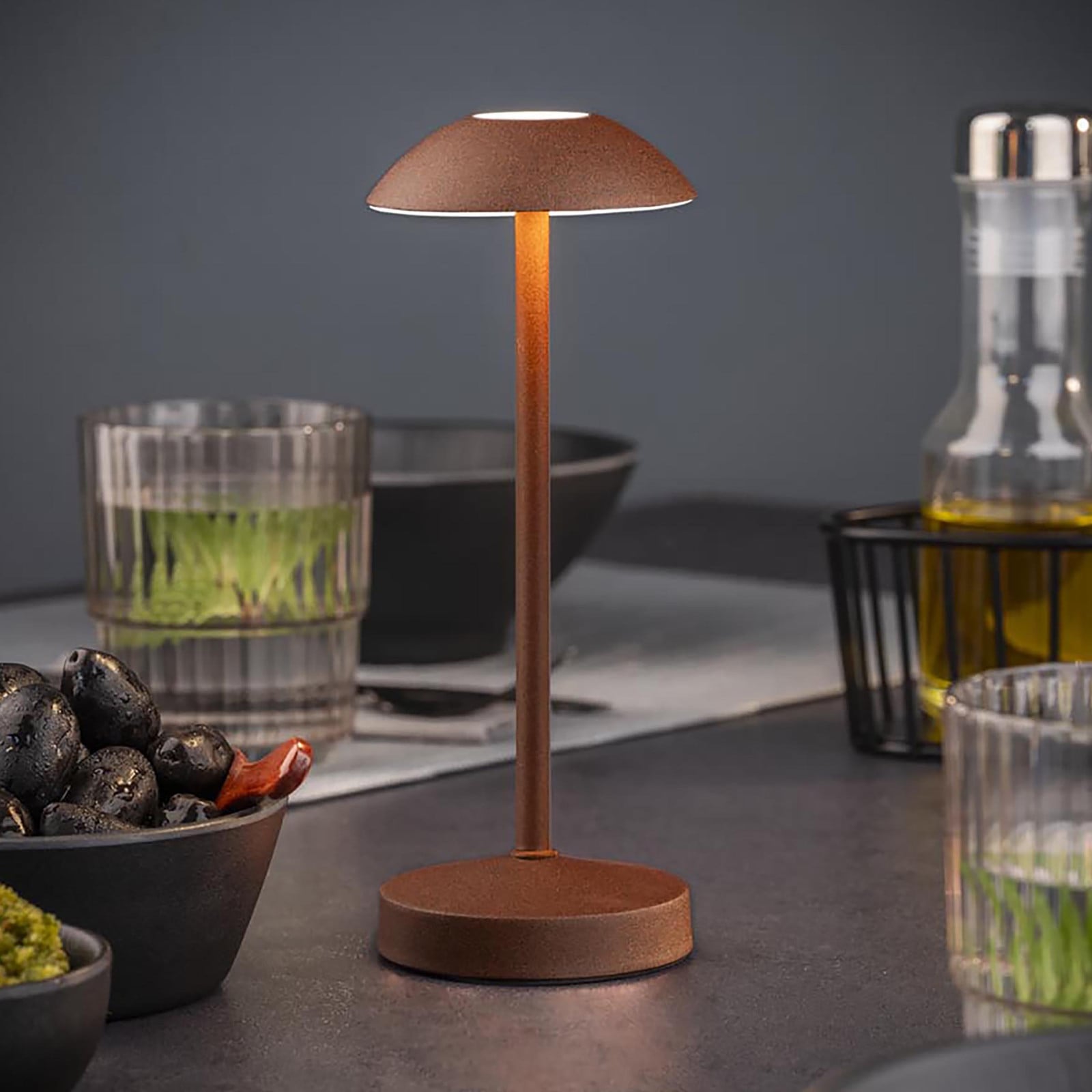 home24 Tafellamp bruin/bruin van gelakt staal met LED-module, Diameter: 8 cm