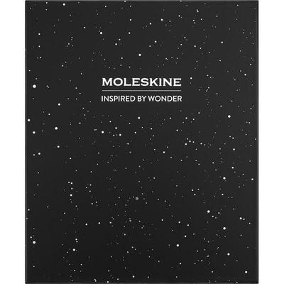 Moleskine Bundle Box Nasa-inspiriertes Notizbuch, L/A5, liniert, fester Einband, 2 Nasa-inspirierte Pins, 4 Nasa-inspirierte Blackwing Graphitstifte,