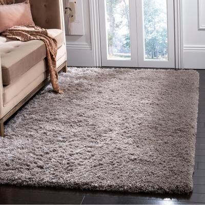 SAFAVIEH Handmade Toronto Shag Herna Polyester Rug