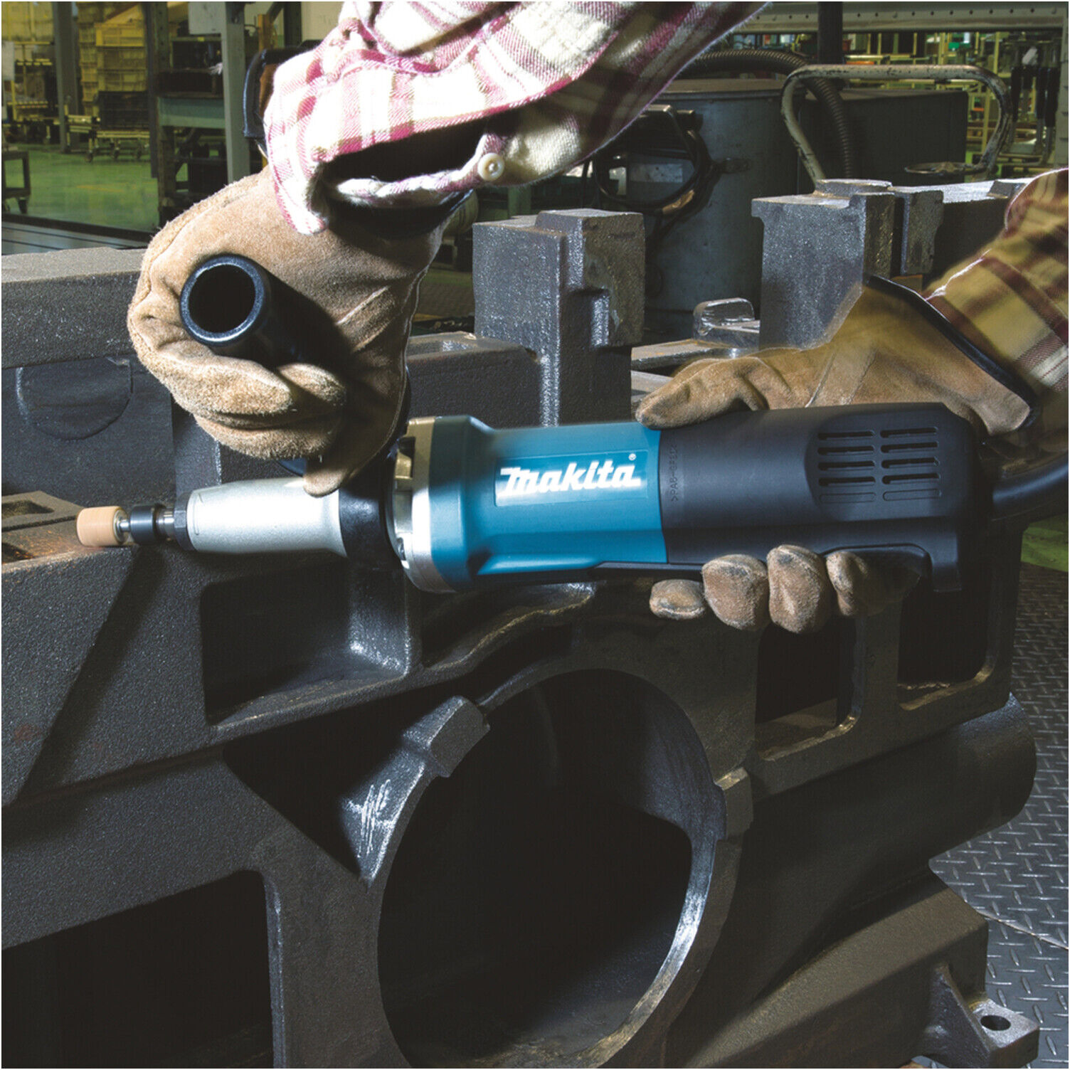 Makita Geradschleifer GD0801C)