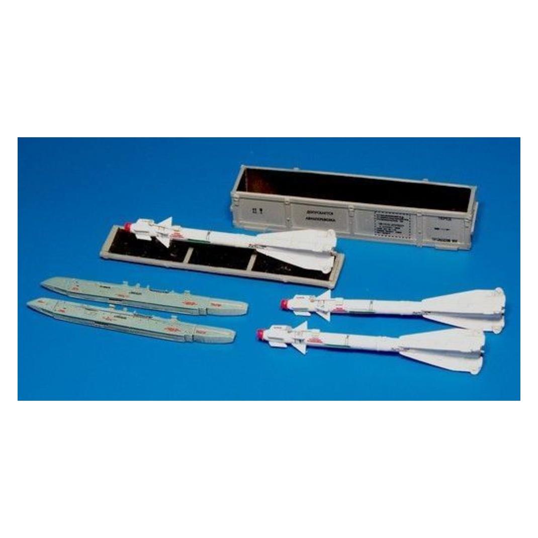 Plus Model Russian missile R-60 AA-8 Aphid with box (AL4014)
