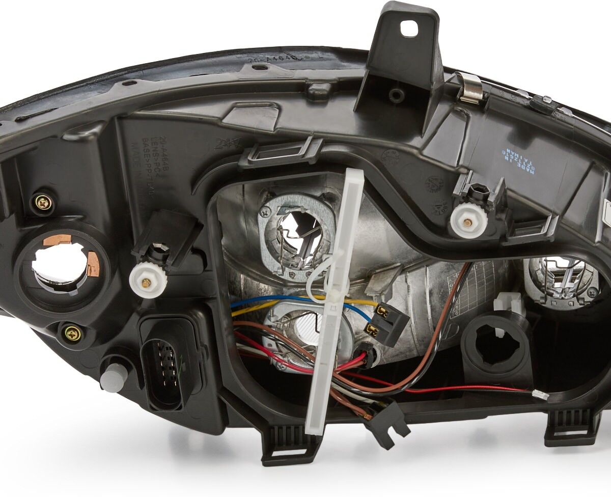 TYC 20-0464-05-2 Headlight