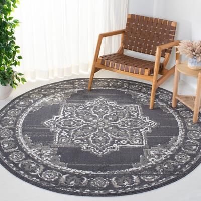 SAFAVIEH Pyramid Akhila Traditional Oriental Rug