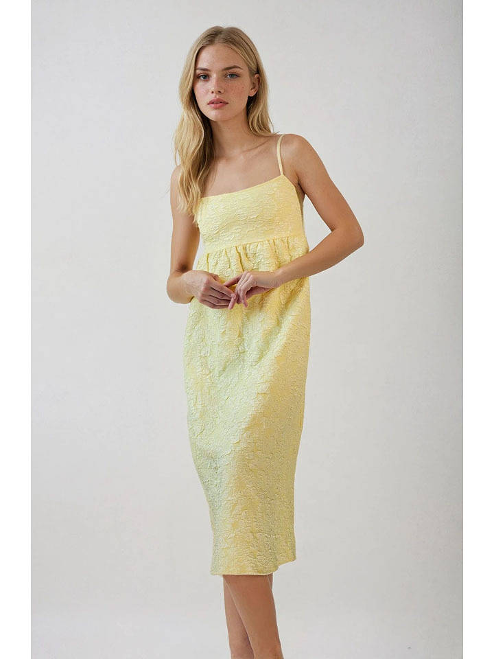 Monki Kleid in Gelb - 38