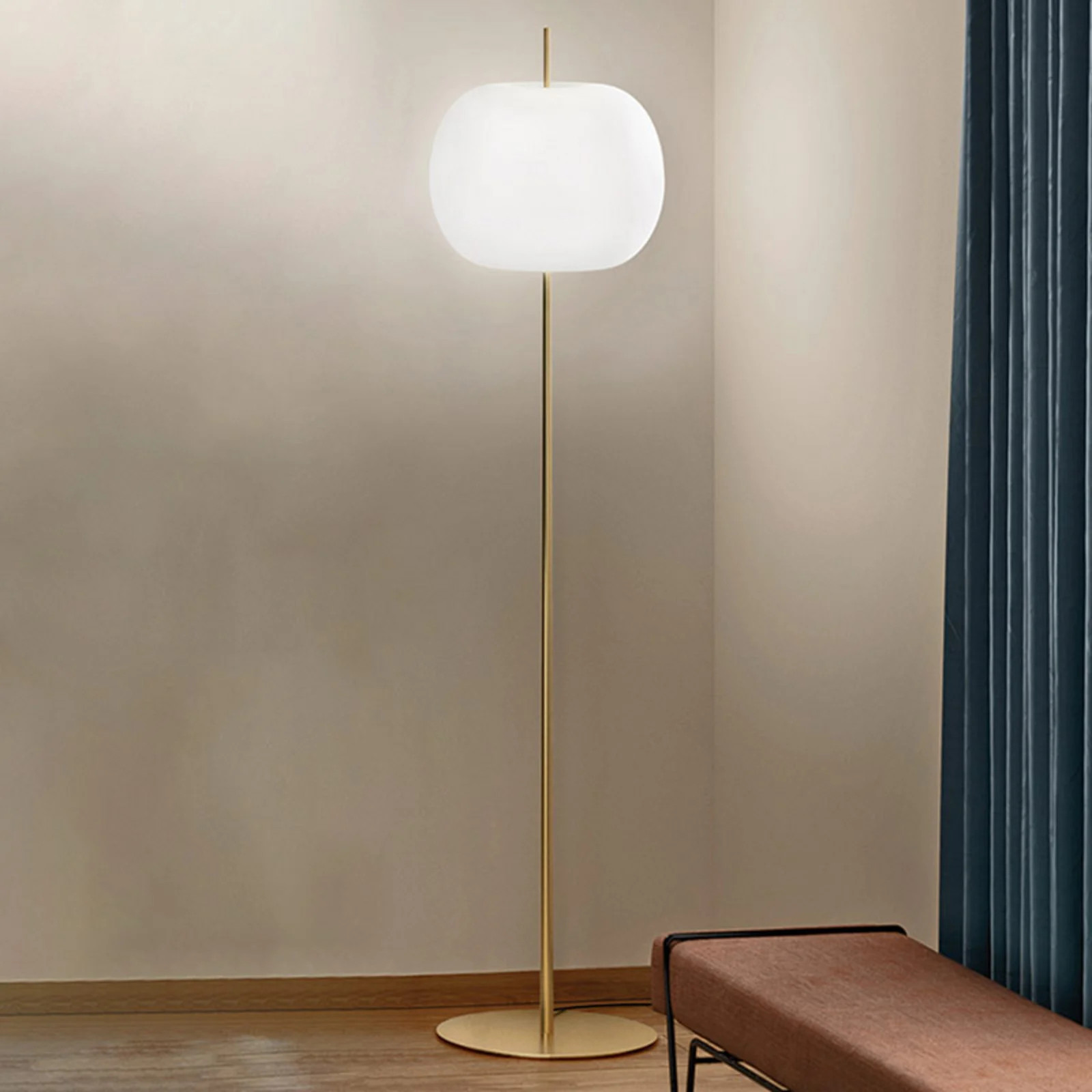 Kushi Vloerlamp XL Brass KDLN met lampenkap en LED voor de woonkamer