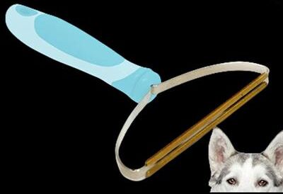 Uplift Picks Pet Hair Remover Rug Rake With Telescopic Handle And 180 Degree Rotating Head shaver (small)