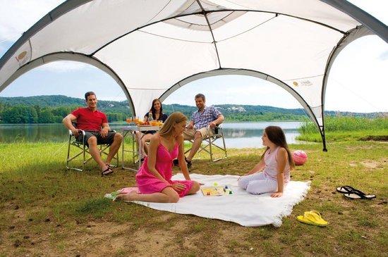 Famanu Event Shelter 3,65m x 3,65m - UV-Schutz und stabile Konstruktion