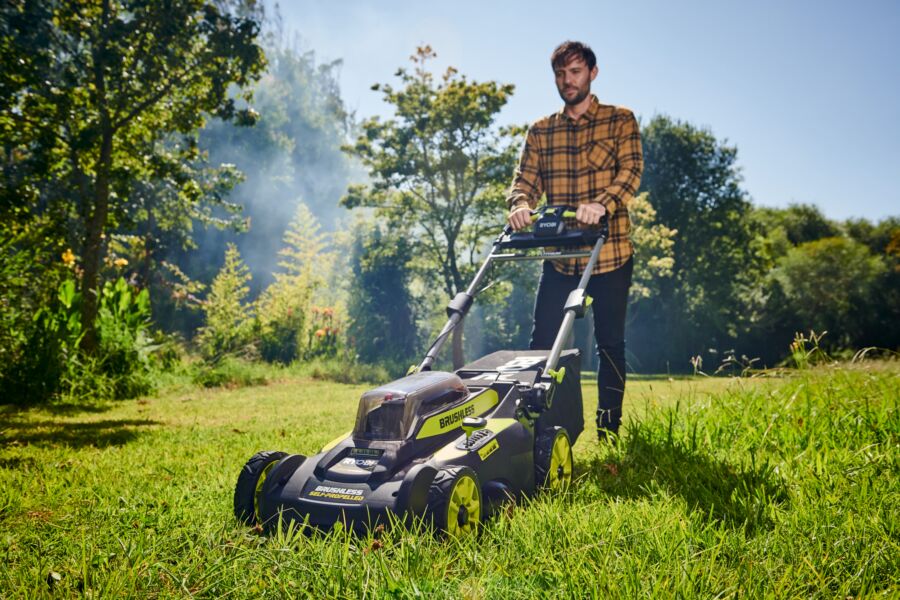 Ryobi TOSAERBA BRUSHLESS SEMOVENTE LITHIUM+ 36V