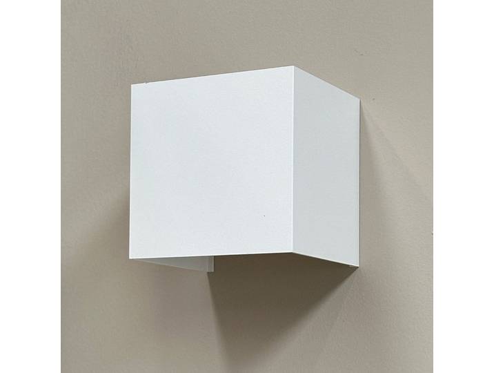 Venus Wandleuchte 10x10 White - Dyberg Larsen - Wohnzimmer - Design - Aluminium - Eckig