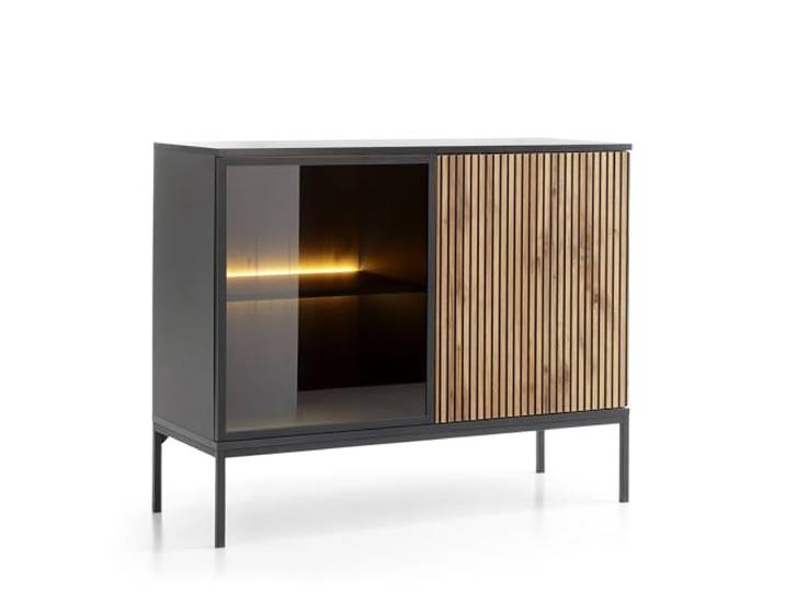 Kommode Laval K104 A1 D3 Schwarz/Eiche Wotan 104x83x39 cm Laval K104 LED - Dreitürige Kommode mit Beleuchtung, Schwarz, Eiche Wotan, Breite 104 cm, Höhe 83 cm, Tiefe 39 cm