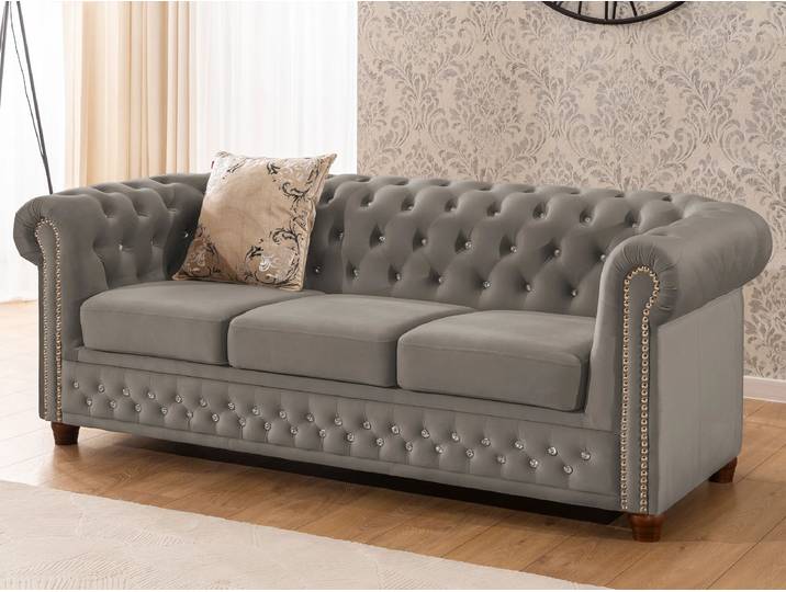 S-Style Möbel Cleo Blink - Chesterfield 3-Sitzer Sofa aus Samt mit Kristallsteppung und braunen Massivholzfüßen - Grau