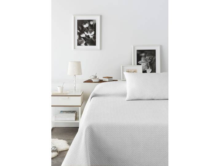 Tagesdecke GOODPRODUCT Annika gesteppte Tagesdecke, aus 50% recyceltem Polyester , weiss (weiß), B:140cm L:210cm, Mischgewebe, Tagesdecken, Tagesdecke, und 50% Baumwolle, ab Grösse 140x210 cm