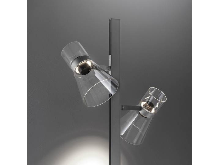 Nocturne F2 Cone LED-Stehlampe, silber, 2-flg., 206cm - Flos - Wohnzimmer - Design - Aluminium - Mit Schirm