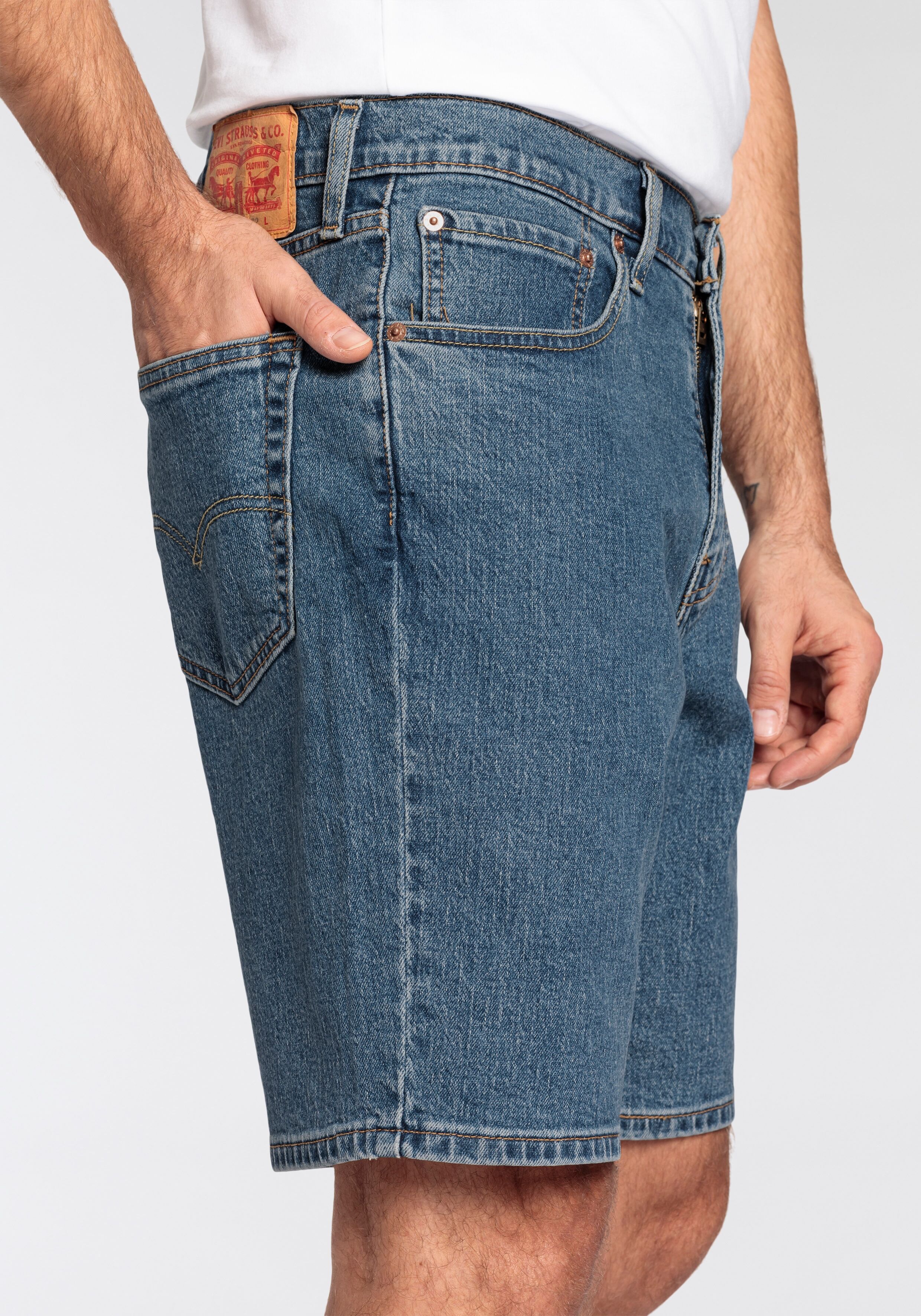 Jeansshorts LEVI'S "445 ATHLETIC SHORTS", Herren, Gr. 31, N-Gr, blau (hermes swift short), Denim/Jeans, Obermaterial: 95% Baumwolle, 3% Elastomultiester, 2% Elasthan, Jeans Jeansshorts, Sommerhose mit Stretchanteil hermes swift short 31, N-Gr