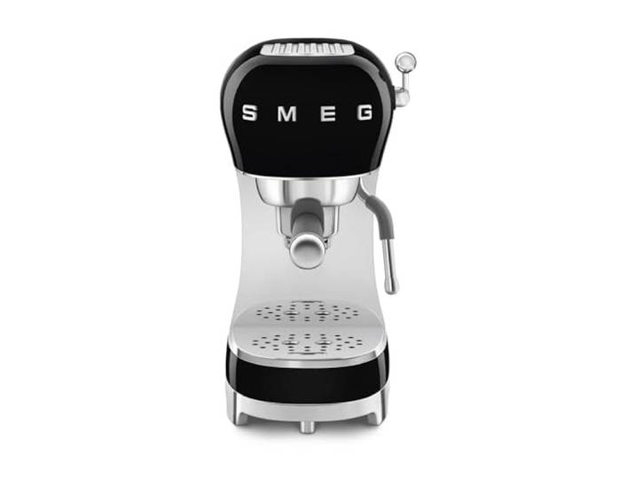 Smeg, Espresso-Kaffeemaschine ECF02BLEU, Cappuccino-Dampfunktion, Thermoblock, großes Tassengehäuse und Doppelkaffeefunktion, 1 L Wassertank, benutzerfreundliches Bediensystem, 1350 W, Schwarz