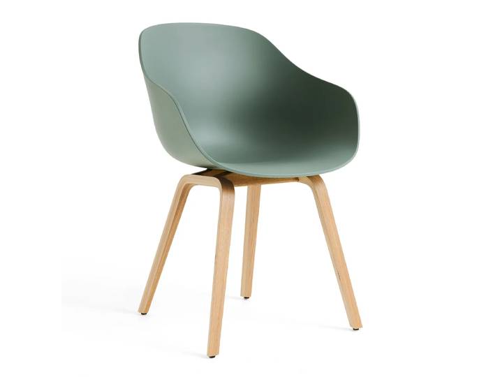 HAY - About A Chair AAC 222, Eiche lackiert / fall green 2.0 (Kunststoffgleiter)