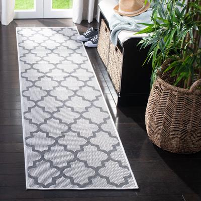 SAFAVIEH Bermuda Washable Petra Indoor/ Outdoor Waterproof Rug