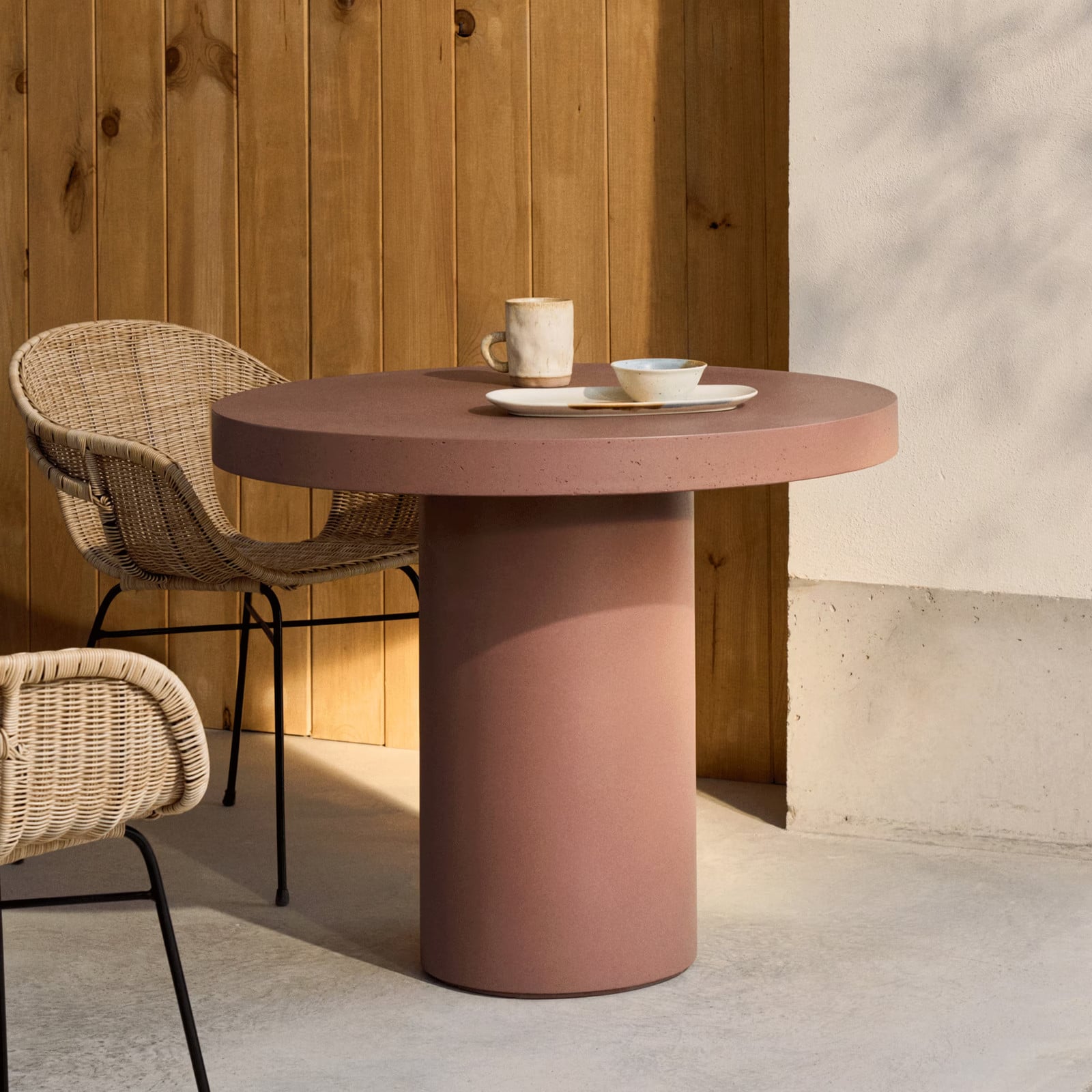 Kave Home Ronde Bistrotafel Aiguablava Beton Terracotta Diameter: 90 cm, Hoogte: 75 cm
