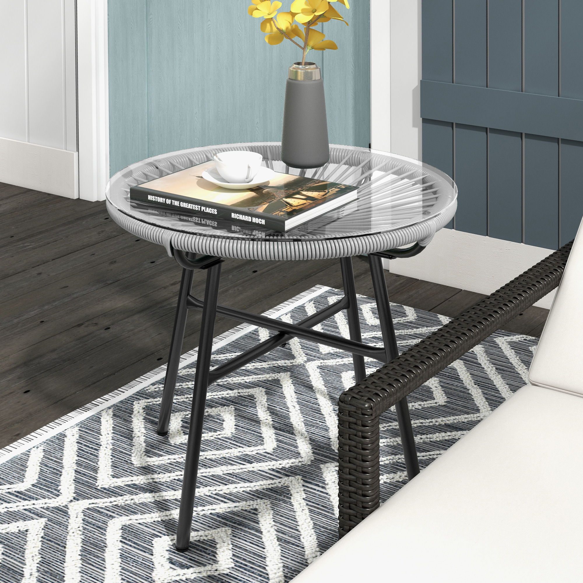 Outsunny Tavolino da Giardino Stile Boho, Tavolino d'Appoggio in PE-Rattan, Vetro Temperato, Resistente alle Intemperie, 50 cm x 50 cm x 50 cm, Grigio   Aosom Italy