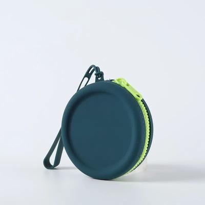 Inspire Select Waterproof Silicone Dog Treat Pouch Portable Training Snack Bag For Outdoor Walking & Reward Training green