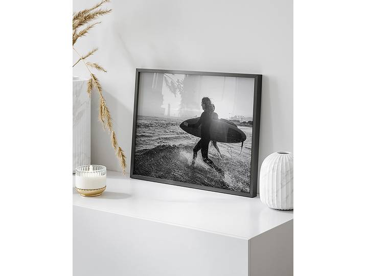 Bild Happy Surfers Rahmen: Massivholz Buche, lackiert Abdeckung: Acrylglas Multicolor 33 x 43cm