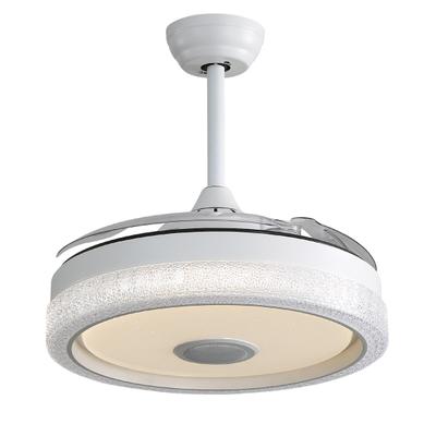 OKWISH Deckenventilator mit LED Beleuchtung 37x107x107 cm Fernbedienung Timer DC Motor RGB Licht 3 Farbtemperaturen Weiß