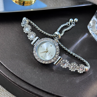 Fashion Sheath Elegant Floral Rhinestone Bracelet Watch For Women Crystal Dress Wristwatch silver