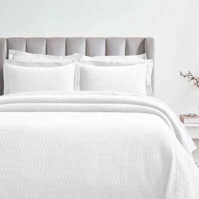Home City, Inc. Calvert Matelasse Bedspread Set, King, White