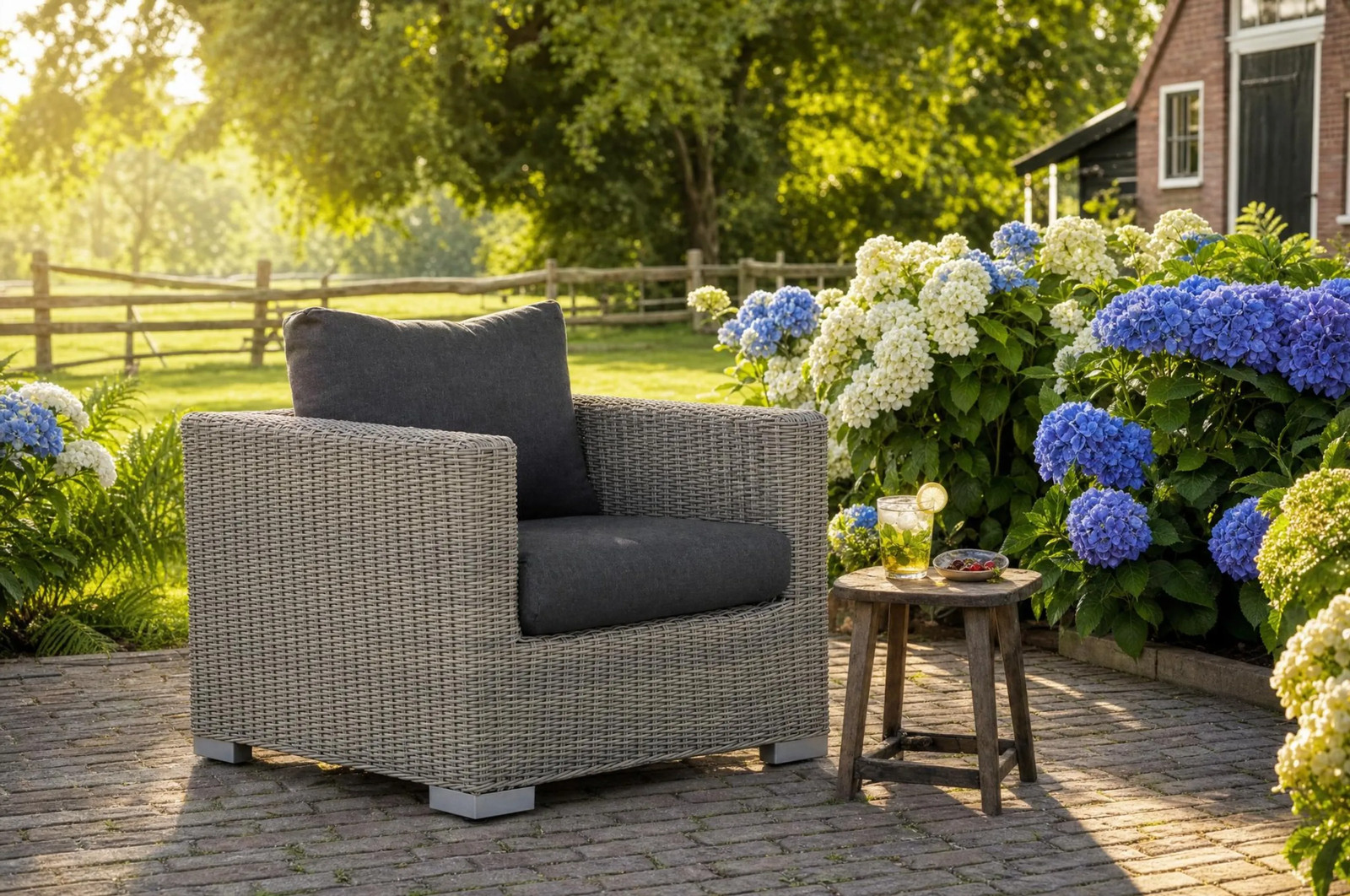 Garden Collections Cuba lounge tuinstoel - Grijs Rattan - Modern