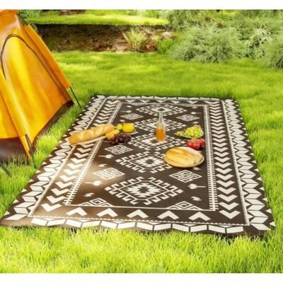 Classic Versatile Polypropylene Reversible Outdoor Rug - 9' x 12'