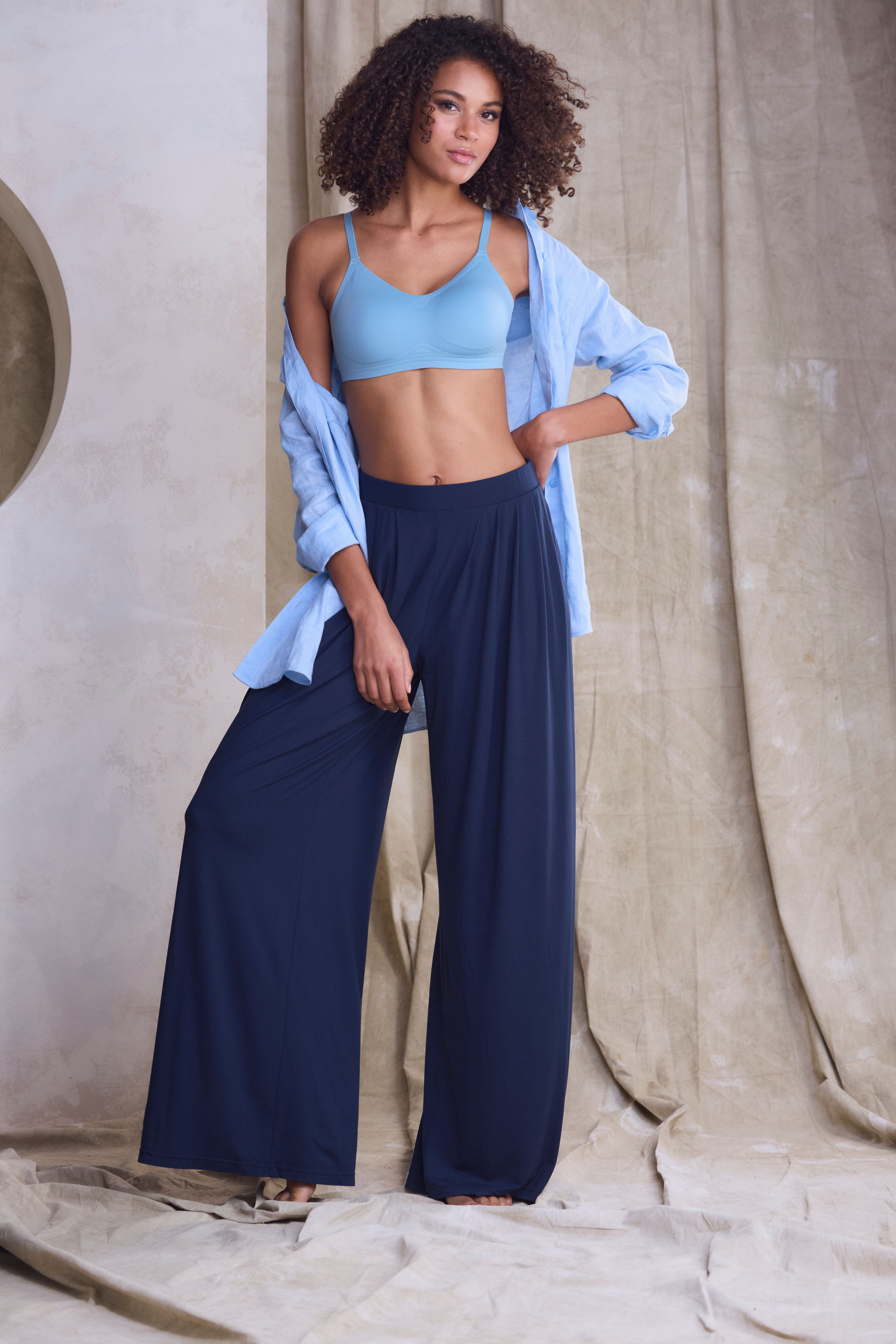 Schlupfhose LASCANA "Extra Weit", Damen, Gr. 44/46, N-Gr, blau (marine), Single Jersey, Obermaterial: 93% Polyester, 7% Elasthan, unifarben, weit lang, Hosen Schlupfhose, mit extraweit geschnittenen Beinen marine 44/46, N-Gr