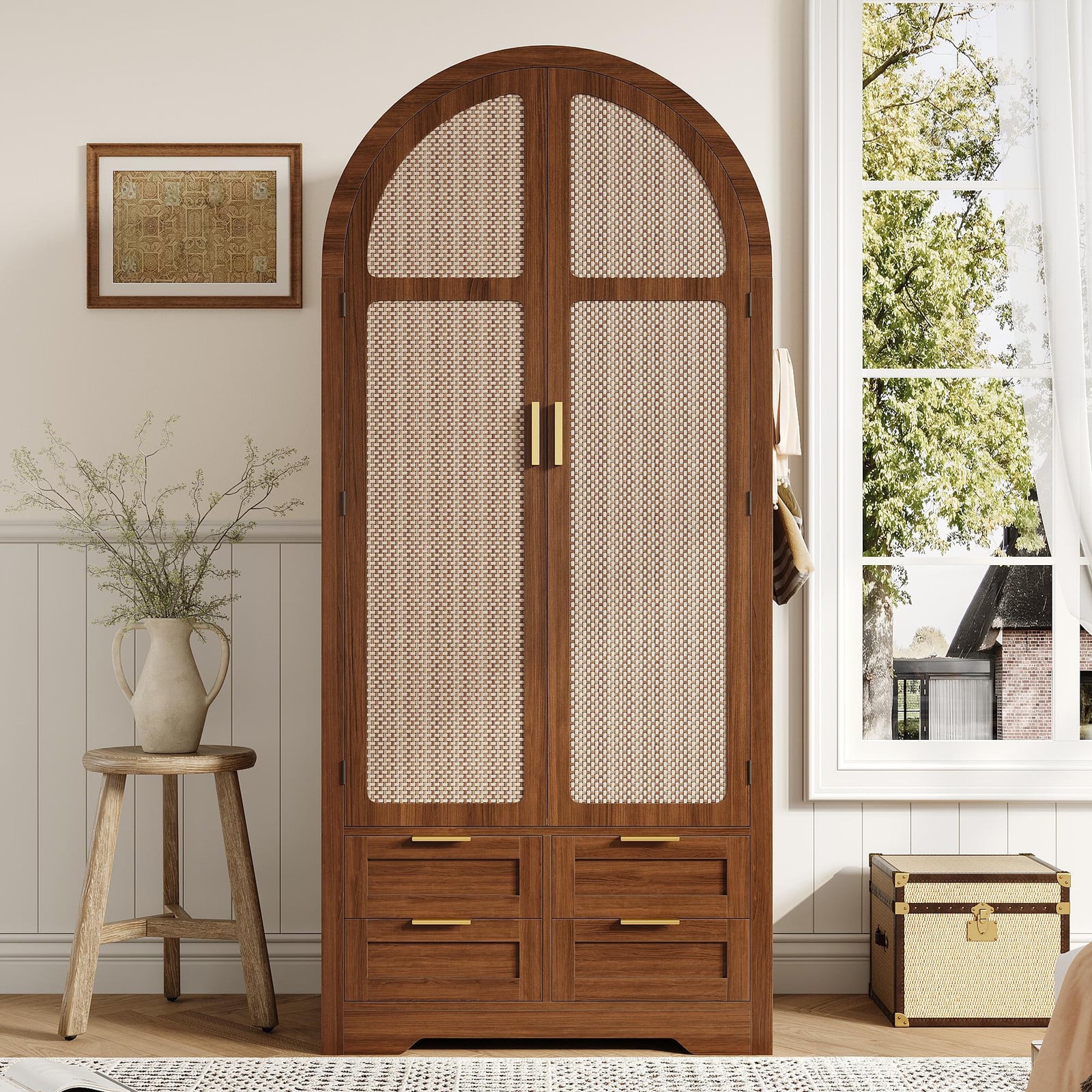 Flieks Garderobekast met Rattan Details en Gebogen Deuren, Walnootkleur