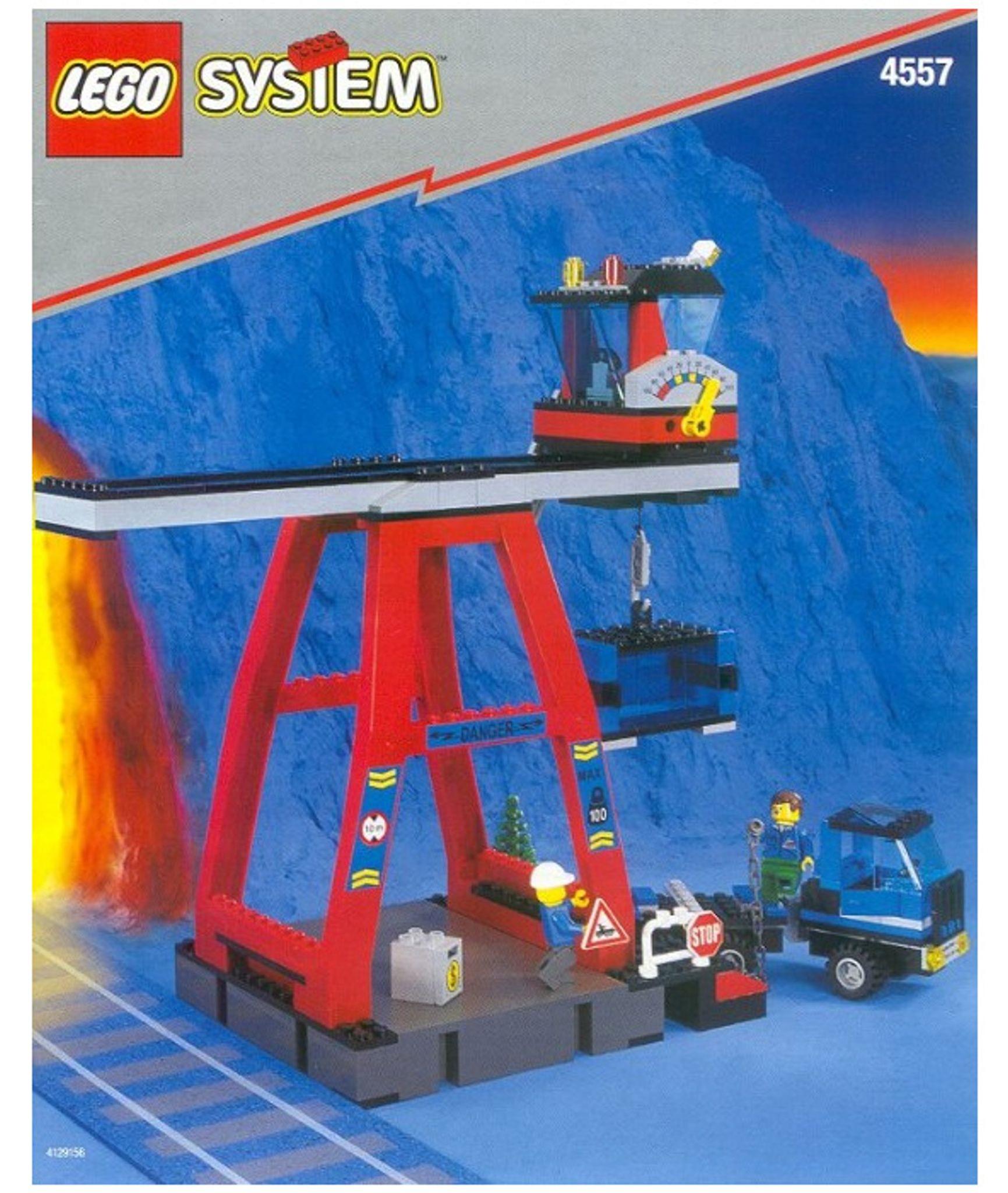 LEGO LEGO Freight Loading Station Set 4557