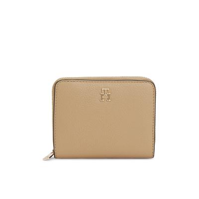Geldbörse TOMMY HILFIGER "TH ICON MED ZA W/ FLAP SEASONAL", Damen, beige, Lederimitat, Basic, Kleinlederwaren, Damen Geldbeutel, Portemonnaie mit Logoschriftzug