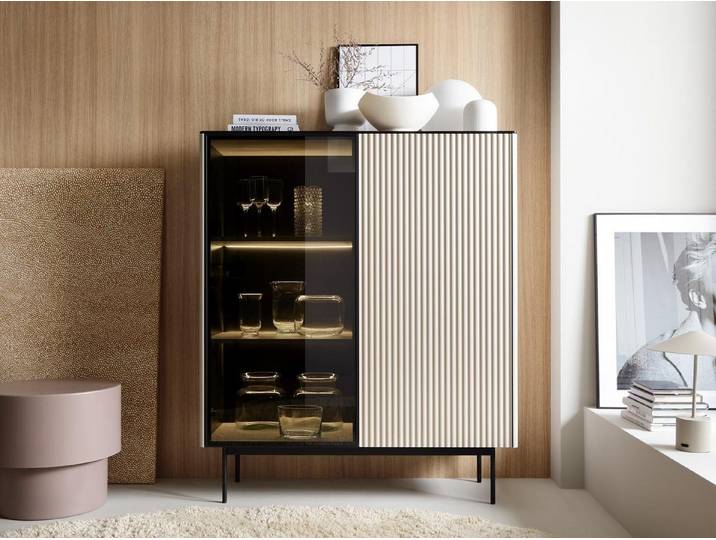 Compleo Standvitrine elegant mit Metallfüße, Vitrine modern CASA