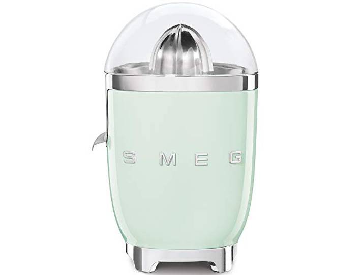 Smeg, Elektrische Zitruspresse CJF01PGEU, manuelle Druckpresse, tropfsicherer Auslauf und Universalkegel, rutschfeste Basis, integrierte Kabeltrommel, 70 W, Pastellgrün