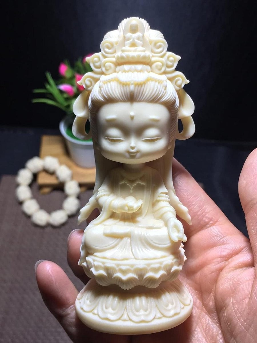 Wit Quan Yin Beeldje - Boeddha zittend op lotus voor meditatie en decoratie