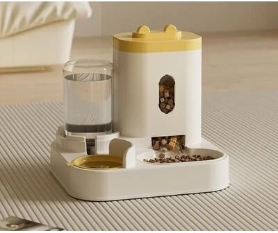 Uplifted Goods Gravity Driven Dual Pet Hydration And Nutrition System 10.63x9.06x10.63 In gold